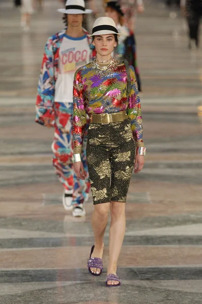 Look 59